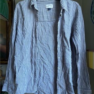 Universal Thread Blue and White Striped Button-Down Shirt